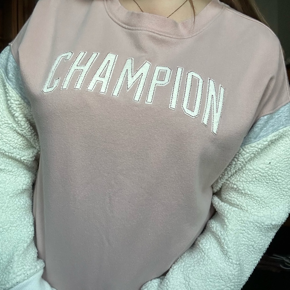 Pink Champion Crewneck With Sherpa Sleeve Detail